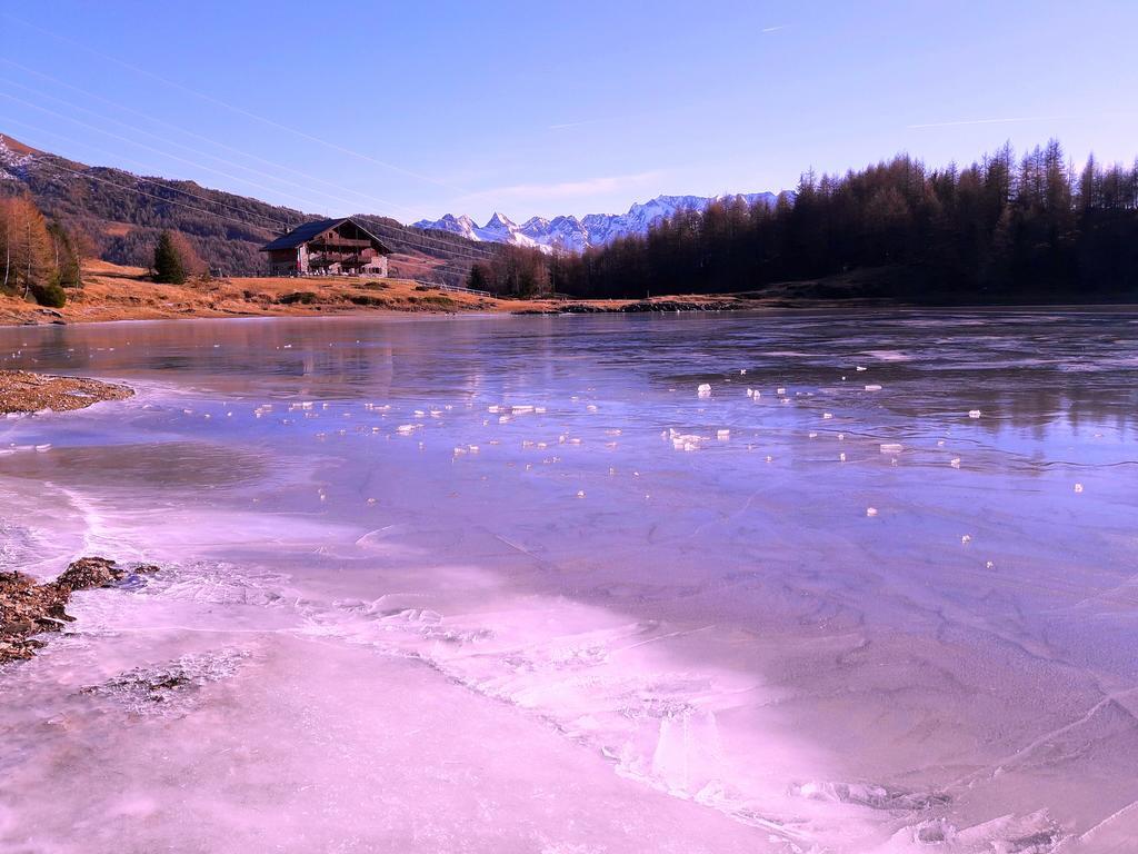 Rifugio Al Lago Del Mortirolo In Inverno Raggiungibile Solo A Piedi Monno Εξωτερικό φωτογραφία
