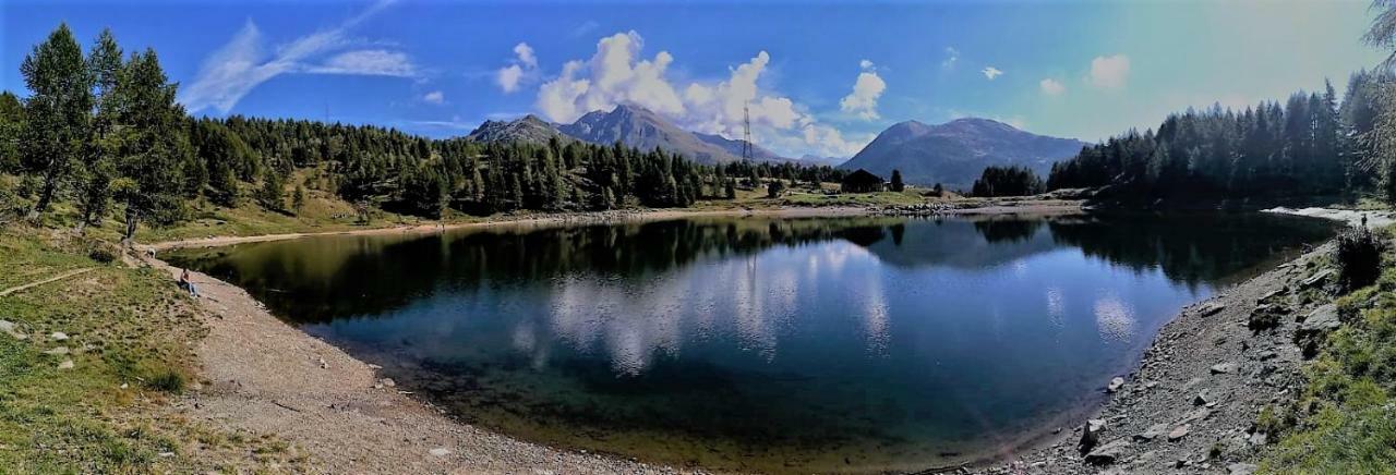 Rifugio Al Lago Del Mortirolo In Inverno Raggiungibile Solo A Piedi Monno Εξωτερικό φωτογραφία